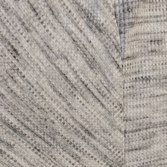 PacSun Light Gray Short Sleeve Tee - Picture 9 of 11